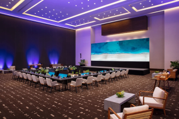 Elegant ballroom wedding venue at Secrets Moxché with capacity for up to 300 guests and no curfew